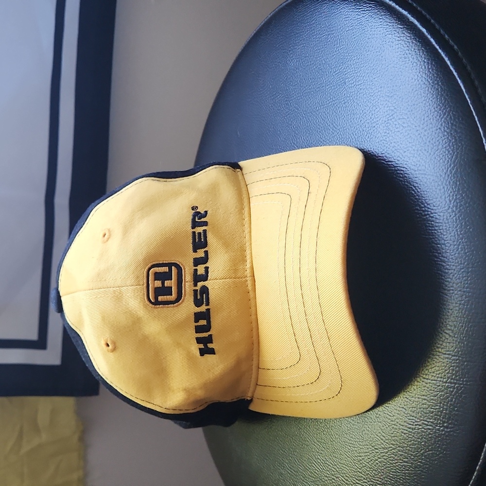 🧢 ● Hustler Mowers ● Blue Valley Trailers Hat